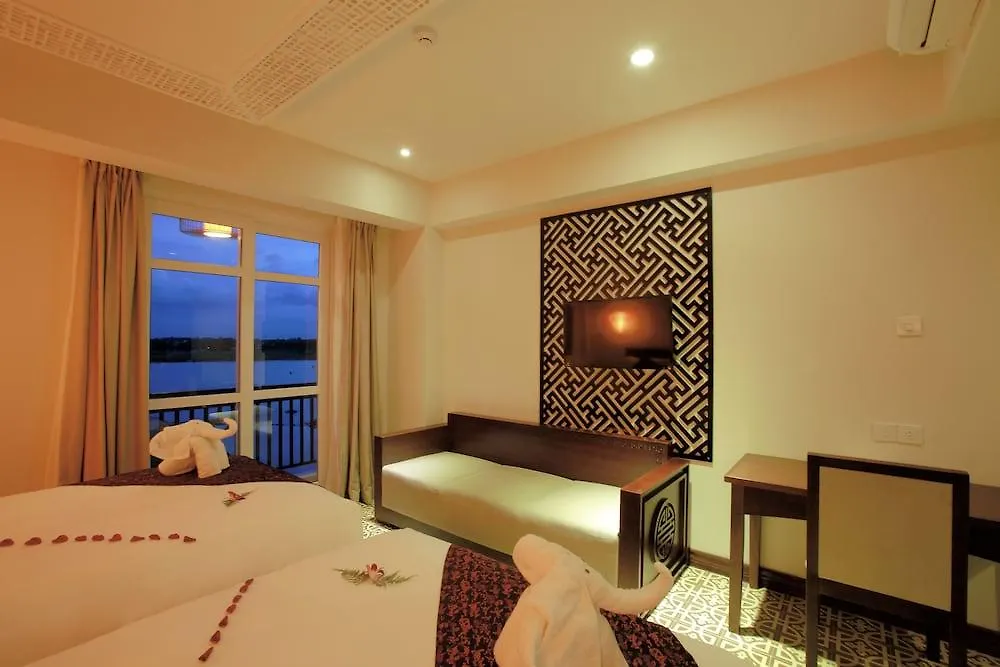 Royal Riverside Hoi An Hotel & Spa