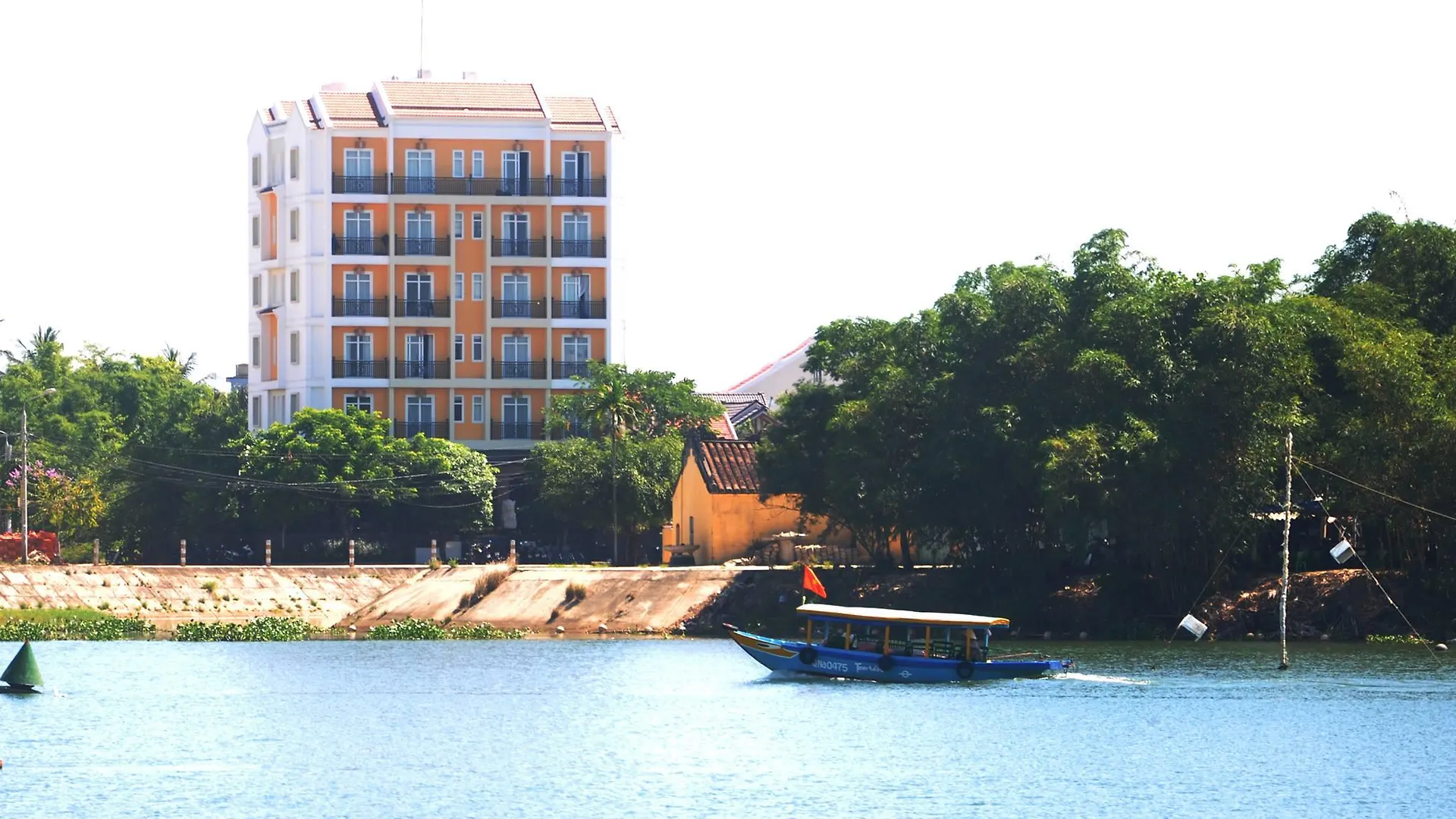 Royal Riverside Hoi An Hotel & Spa