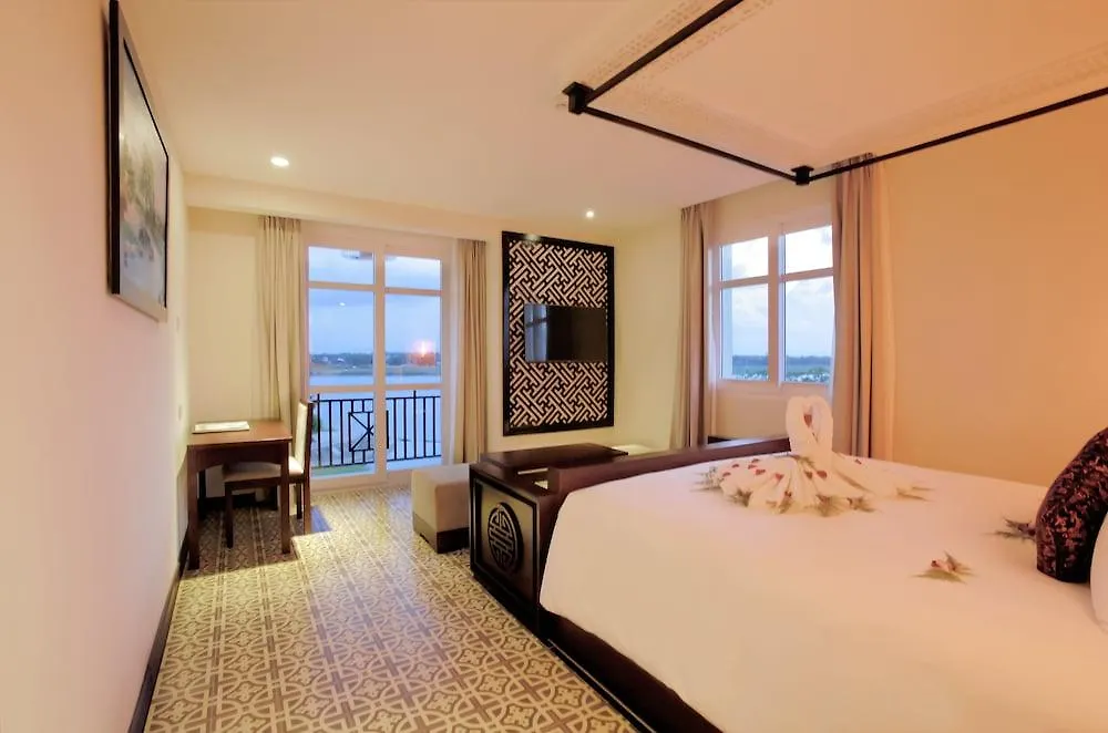 Royal Riverside Hoi An Hotel & Spa