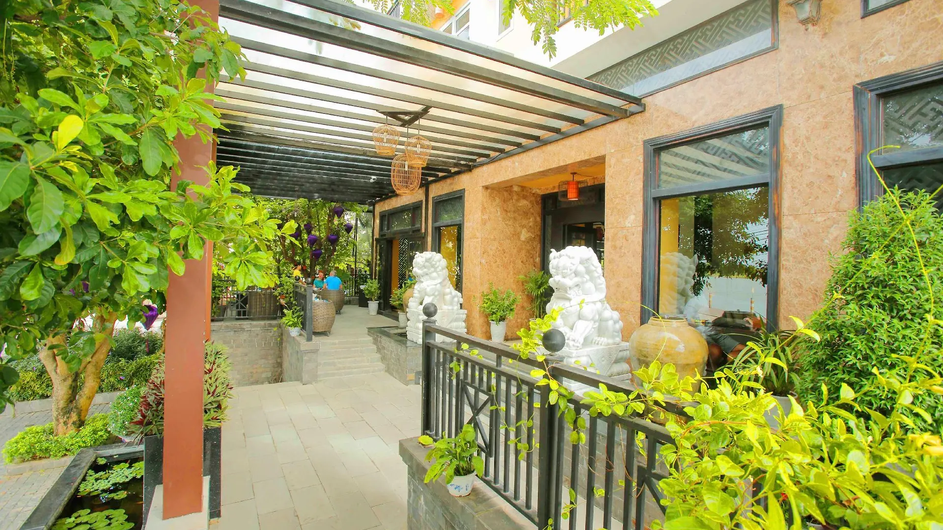 Royal Riverside Hoi An Hotel & Spa