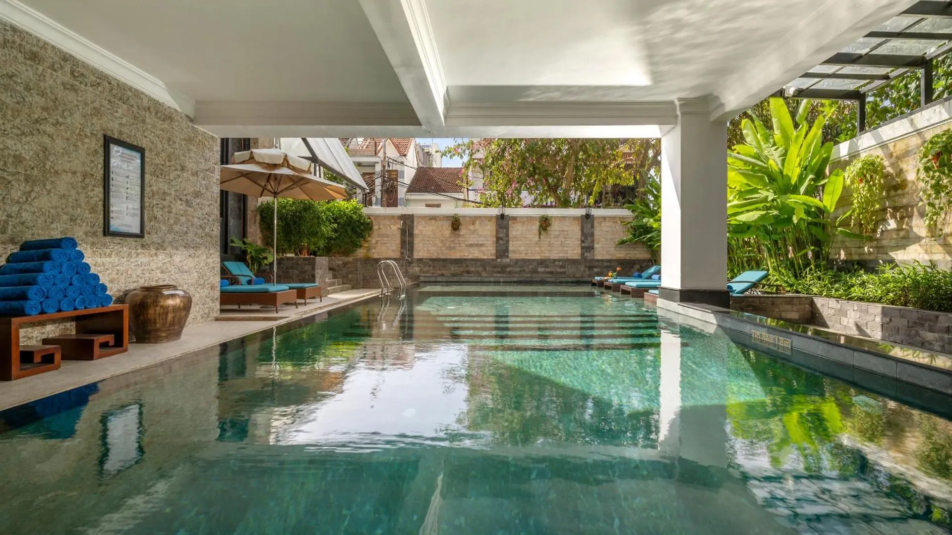 Royal Riverside Hoi An Hotel & Spa